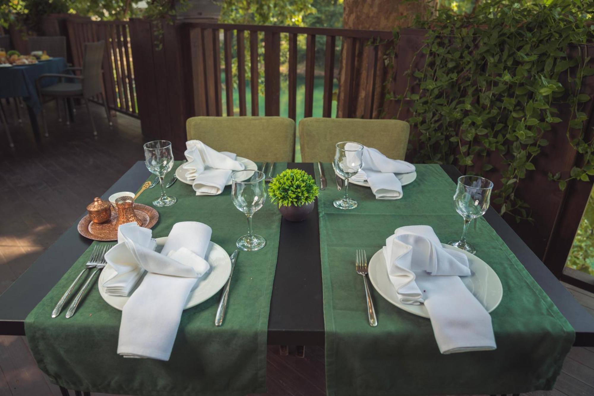 Hotel Tazz - River Front Oasis Collection Bihac Bagian luar foto