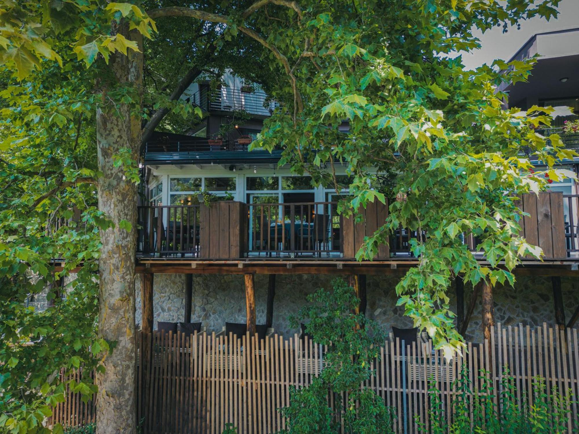 Hotel Tazz - River Front Oasis Collection Bihac Bagian luar foto