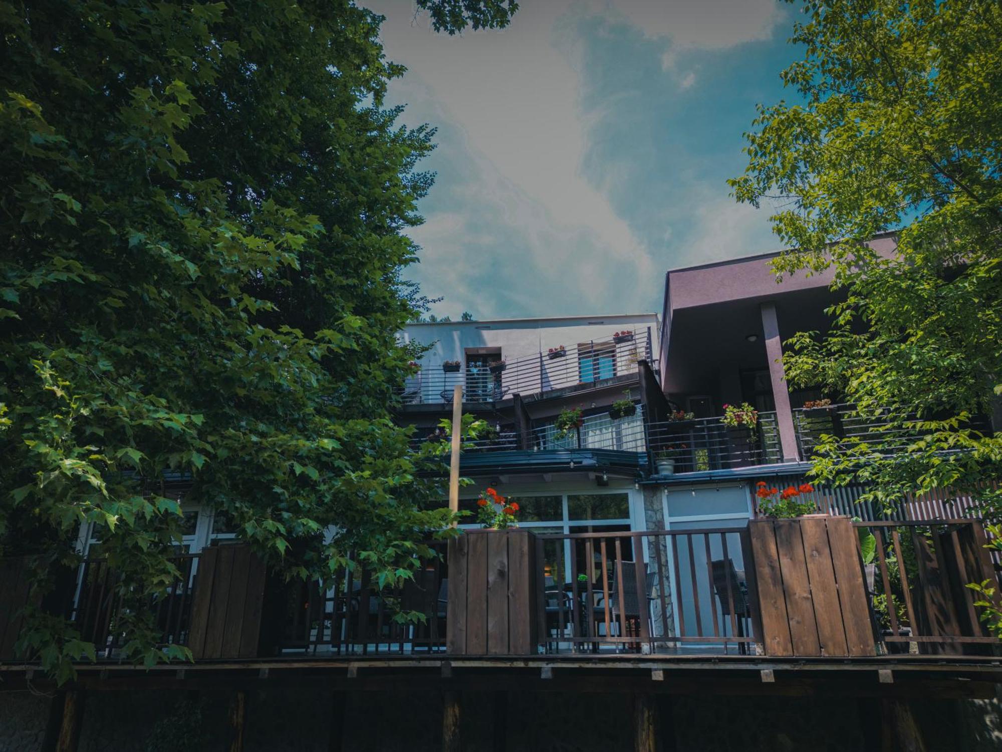 Hotel Tazz - River Front Oasis Collection Bihac Bagian luar foto