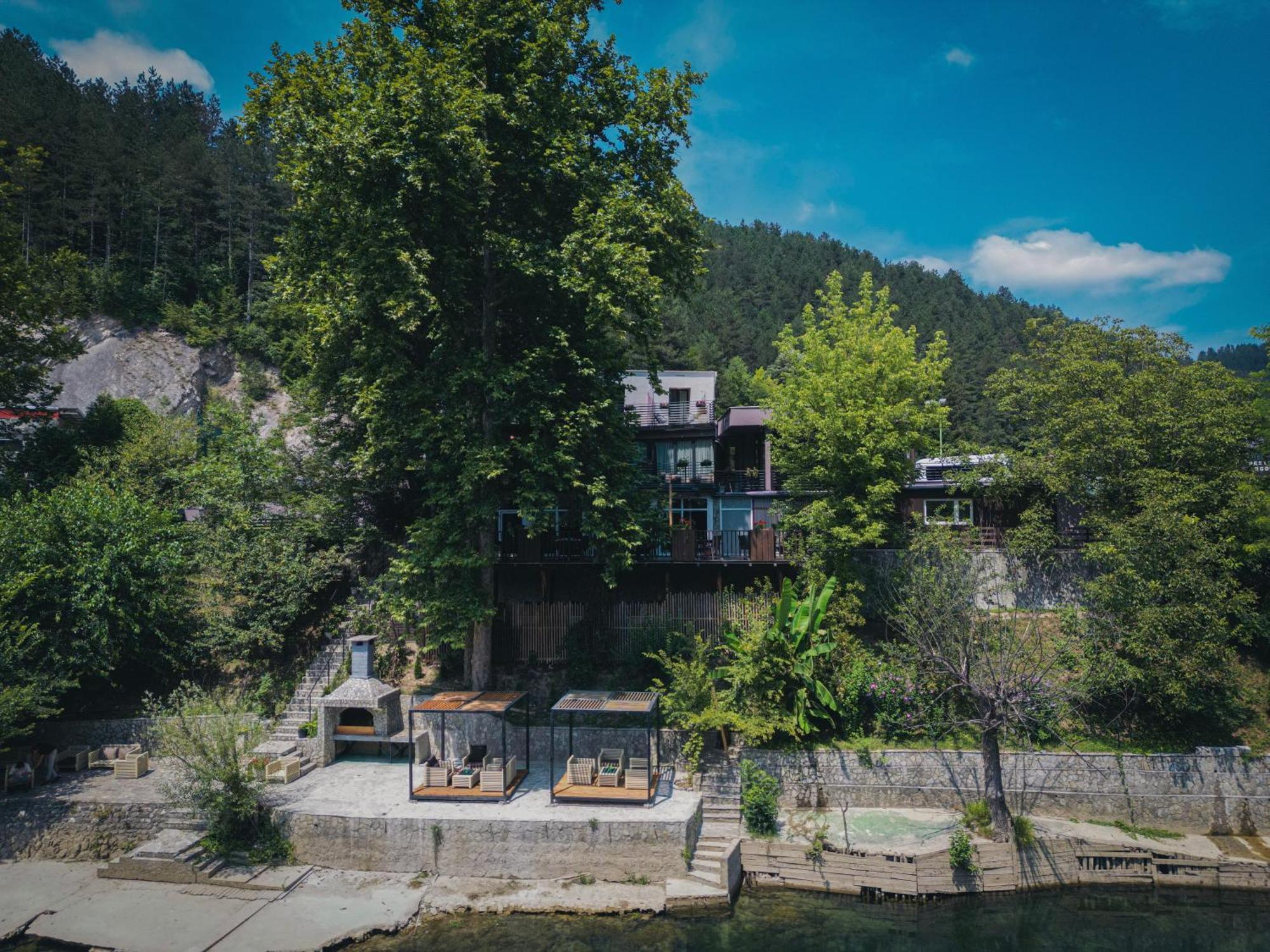Hotel Tazz - River Front Oasis Collection Bihac Bagian luar foto