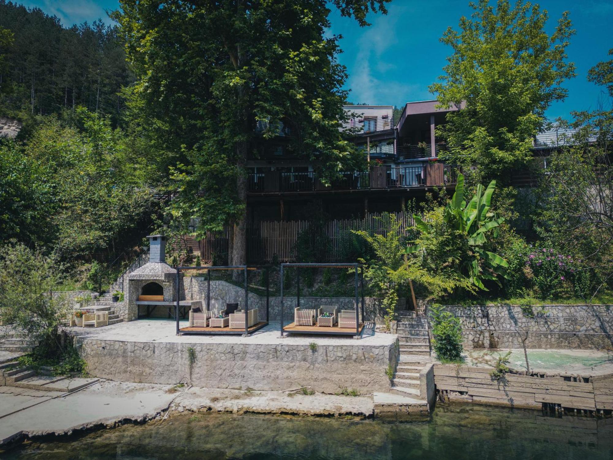 Hotel Tazz - River Front Oasis Collection Bihac Bagian luar foto