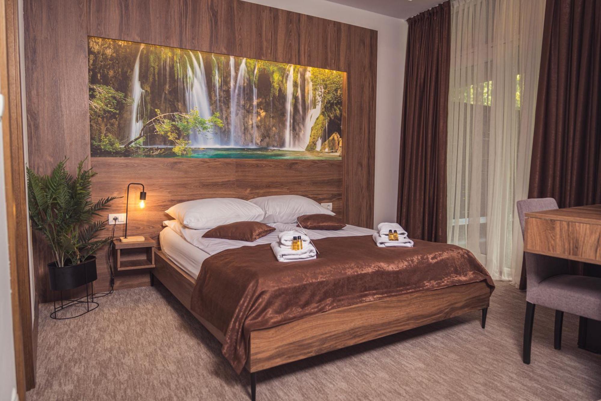 Hotel Tazz - River Front Oasis Collection Bihac Bagian luar foto